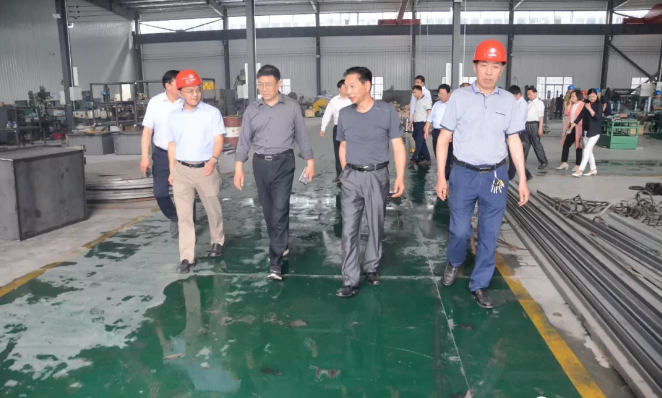 河南武陟县政协视察磨料磨具产业园